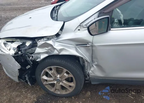 2014 Ford Escape Se z USA, uszkodzony, nr VIN 1FMCU9G94EUB81786